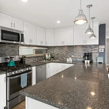 Stunning Beach Home - Large Patio, Parking, Ac & Dog Friendly! San Diego Exterior photo