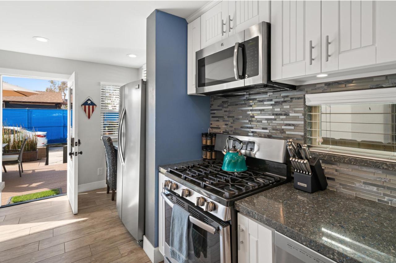 Stunning - Large Patio, Parking, Ac & Dog Friendly! *
